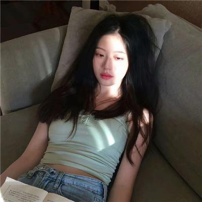 冲浪少年